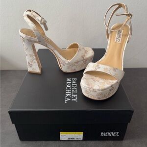 Badgley Mischka Floral Platform Heels S6